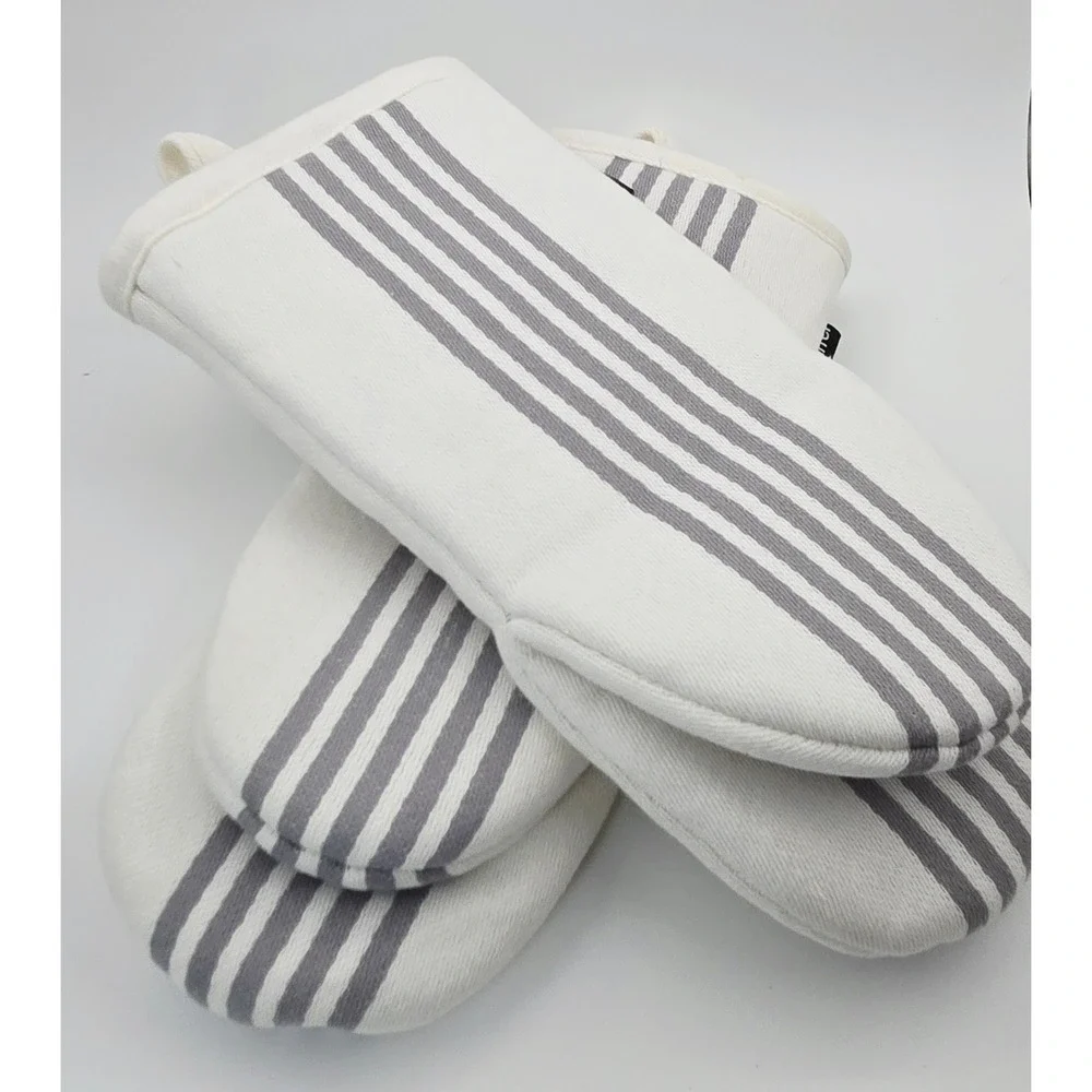 Crate & Barrel Cuisine Stripe Oven Mitts Set of 2 White Grey 323-123